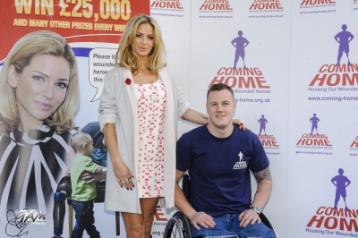 Sarah_Harding_launches_the_Coming_Home_Lottery_30_10_13_284929.jpg