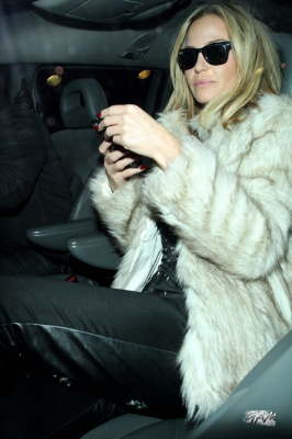 Sarah_Harding_leaving_Riverside_studios_25_10_13_28329.jpg