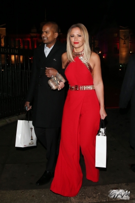 Kimberley_Walsh_leaving_the_Military_Awards_11_12_13_28729.jpg