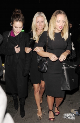 Kimberley_Walsh_at_Kitsch_at_Embassy_club2C_Mayfair_07_12_13_28529.jpg