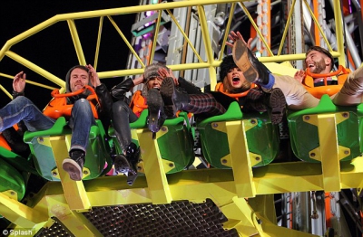Sarah_Harding_at_Winter_Wonderland_23_11_13_283129.jpg