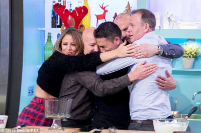 Kimberley_Walsh_on_Sunday_Brunch_22_12_13_28729.jpg