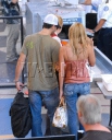 Имя файла=Nadine___Jesse_At_Los_Angeles_International_Airport_26_07_06_281629.jpg
Размер файла=65КБ
Размеры=486x600
Дата=Дек 29, 2013 Nadine___Jesse_At_Los_Angeles_International_Airport_26_07_06_281629.jpg