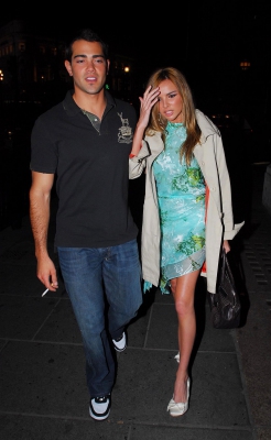 Nadine2C_Jesse___Patrick_Kielty_On_A_Night_Out_10_05_06_28729.jpg