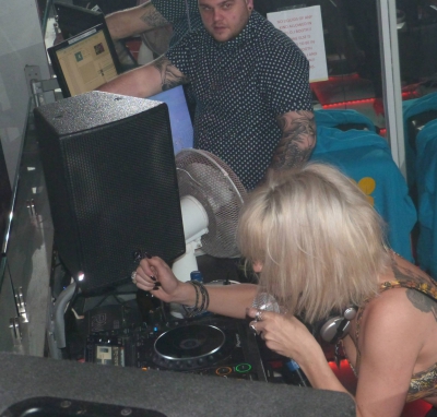 Sarah_Harding_at_TIME_Bar_2B_Venue2C_Northern_Ireland_01_02_14_281629.jpg