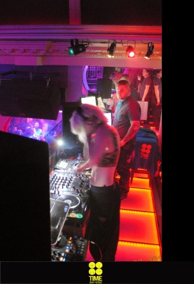 Sarah_Harding_at_TIME_Bar_2B_Venue2C_Northern_Ireland_01_02_14_282329.jpg