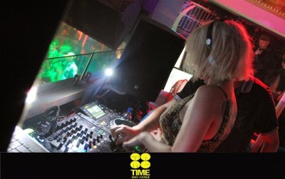 Sarah_Harding_at_TIME_Bar_2B_Venue2C_Northern_Ireland_01_02_14_283429.jpg