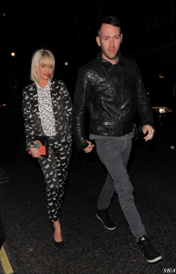 Sarah_Harding_Arriving_and_Leaving_the_InStyle_bafta_party_04_02_14_281129.jpg