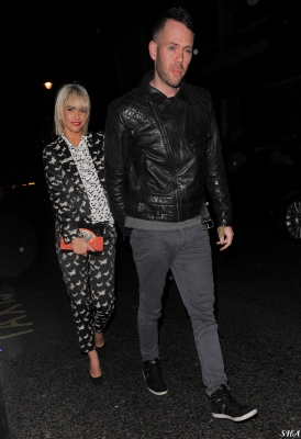 Sarah_Harding_Arriving_and_Leaving_the_InStyle_bafta_party_04_02_14_281229.jpg