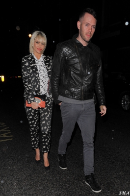 Sarah_Harding_Arriving_and_Leaving_the_InStyle_bafta_party_04_02_14_282329.jpg