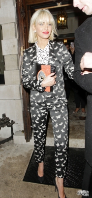 Sarah_Harding_Arriving_and_Leaving_the_InStyle_bafta_party_04_02_14_289629.jpg