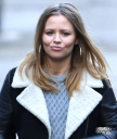 Kimberley_Walsh_leaving_her_management_offices_18_02_14_28529.jpg
