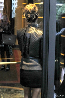 Arriving_at_Hotel_Principe_di_Savoia_in_Milan_21_02_14_282429.jpg