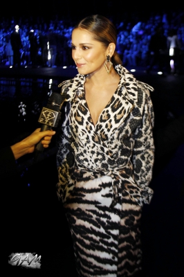 Roberto_Cavalli_Fashion_Show_-_Front_Row_22_02_14_285829.jpg