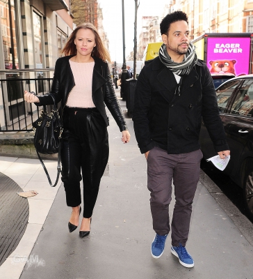 Kimberley_and_Justin_out_in_London_26_02_14_28929.jpg