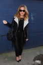 Имя файла=Kimberley_Walsh_leaving_a_recording_studio2C_London_05_03_14_281629.jpg
Размер файла=819КБ
Размеры=2588x3863
Дата=Март 09, 2014 Kimberley_Walsh_leaving_a_recording_studio2C_London_05_03_14_281629.jpg