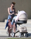 Nadine_Coyle_and_Jason_Bell_were_seen_with_their_newborn_daughter_in_LA_03_03_14_28429.jpg