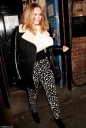 Kimberley_Walsh_leaving_Shaftesbury_Theatre_24_03_14_281329.jpg