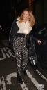 Имя файла=Kimberley_Walsh_leaving_Shaftesbury_Theatre_24_03_14_28729.jpg
Размер файла=1586КБ
Размеры=2506x4651
Дата=Март 28, 2014 Kimberley_Walsh_leaving_Shaftesbury_Theatre_24_03_14_28729.jpg