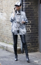 Sarah_Harding_taking_a_break_outside_a_studio_25_03_14_28329.jpg