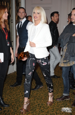 Sarah_Harding_attends_the_20th_birthday_party_of_Attitude_Magazine_29_03_14_282529.jpg