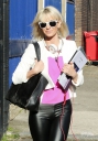 Имя файла=Sarah_Harding_seen_leaving_a_rehearsal_studio2C_London_22_03_14_28129.jpg
Размер файла=1348КБ
Размеры=2850x4069
Дата=Март 30, 2014 Sarah_Harding_seen_leaving_a_rehearsal_studio2C_London_22_03_14_28129.jpg