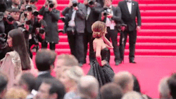 tumblr_n5v9c9PjfS1stjq7oo7_r2_250.gif