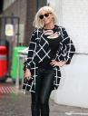 Имя файла=Sarah_Harding_leaving_Lorraine_01_05_14_282629.jpg
Размер файла=442КБ
Размеры=2131x2810
Дата=Май 25, 2014 Sarah_Harding_leaving_Lorraine_01_05_14_282629.jpg