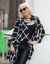 Имя файла=Sarah_Harding_leaving_Lorraine_01_05_14_282729.jpg
Размер файла=271КБ
Размеры=1525x1934
Дата=Май 25, 2014 Sarah_Harding_leaving_Lorraine_01_05_14_282729.jpg