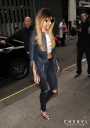 Arriving_at_Kiss_FM_Studios_in_London_30_05_14_281929.jpg