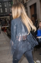 Arriving_at_Kiss_FM_Studios_in_London_30_05_14_289429.jpg