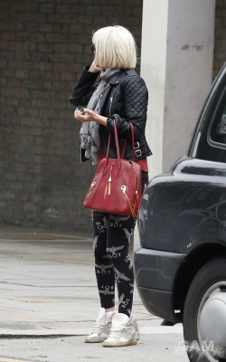 Sarah_Harding_out_and_about_in_London_28_05_14_281229.jpg