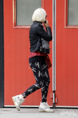 Sarah_Harding_out_and_about_in_London_28_05_14_28529.jpg
