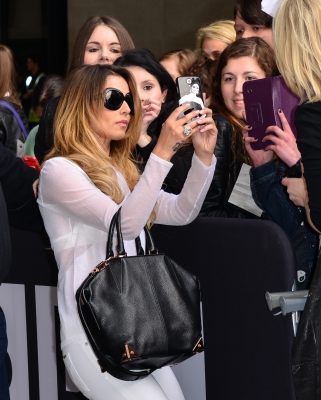 Arriving_at_Radio_1_s_Studios_02_06_14_2836129.jpg