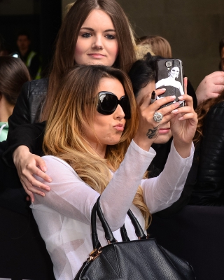 Arriving_at_Radio_1_s_Studios_02_06_14_2842729.jpg