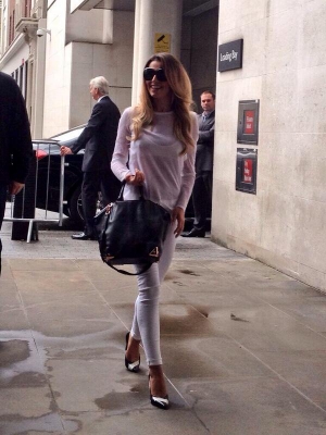 Arriving_at_Radio_1_s_Studios_02_06_14_289129.jpg