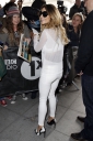 Имя файла=Arriving_at_Radio_1_s_Studios_02_06_14_2828229.jpg
Размер файла=2361КБ
Размеры=3456x5184
Дата=Июнь 07, 2014 Arriving_at_Radio_1_s_Studios_02_06_14_2828229.jpg