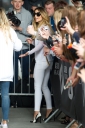 Имя файла=Arriving_at_Radio_1_s_Studios_02_06_14_2835329.jpg
Размер файла=1236КБ
Размеры=1628x2447
Дата=Июнь 07, 2014 Arriving_at_Radio_1_s_Studios_02_06_14_2835329.jpg