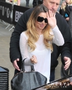Имя файла=Arriving_at_Radio_1_s_Studios_02_06_14_289829.jpg
Размер файла=1288КБ
Размеры=1456x1824
Дата=Июнь 02, 2014 Arriving_at_Radio_1_s_Studios_02_06_14_289829.jpg