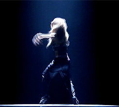tumblr_n6thojoUXN1s51f5to3_250.gif
