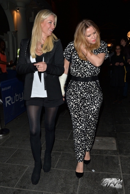 Kimberley_Walsh_leaving_the_Leicester_Square_Theatre_12_04_14_283029.jpg