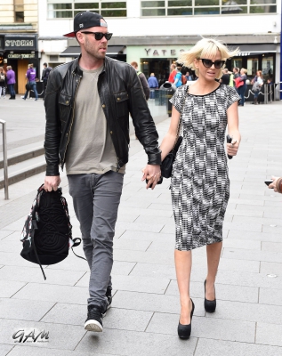 Sarah_Harding_arriving_leaving_the_premiere_of_Super_Juice_Me_26_04_14_282029.jpg