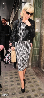 Sarah_Harding_arriving_leaving_the_premiere_of_Super_Juice_Me_26_04_14_28229.jpg