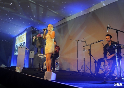 Sarah_Harding_attends_the_Street_Child_summer_time_ball__-_Performance_07_06_14_283029.jpg