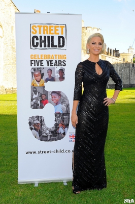 Sarah_Harding_attends_the_Street_Child_summer_time_ball_07_06_14_281729.jpg