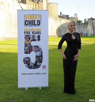 Sarah_Harding_attends_the_Street_Child_summer_time_ball_07_06_14_282929.jpg