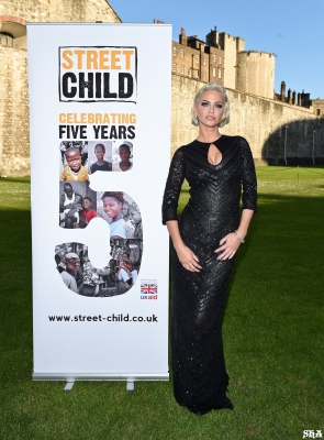 Sarah_Harding_attends_the_Street_Child_summer_time_ball_07_06_14_28329.jpg