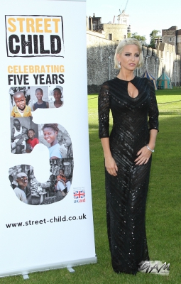 Sarah_Harding_attends_the_Street_Child_summer_time_ball_07_06_14_284129.jpg