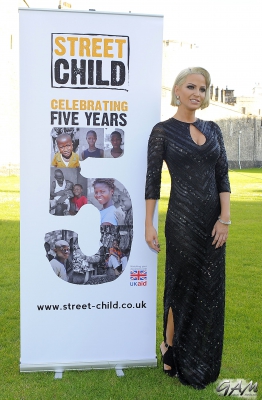 Sarah_Harding_attends_the_Street_Child_summer_time_ball_07_06_14_285229.jpg