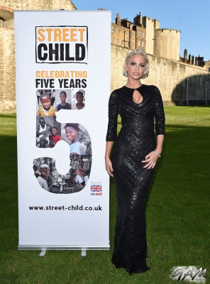 Sarah_Harding_attends_the_Street_Child_summer_time_ball_07_06_14_287229.jpg